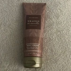 Wrapped in vanilla body cream